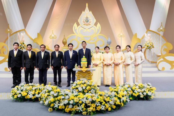 ชมรมข่าวออนไลน์นิวส์ บันทึกเทปถวายพระพร